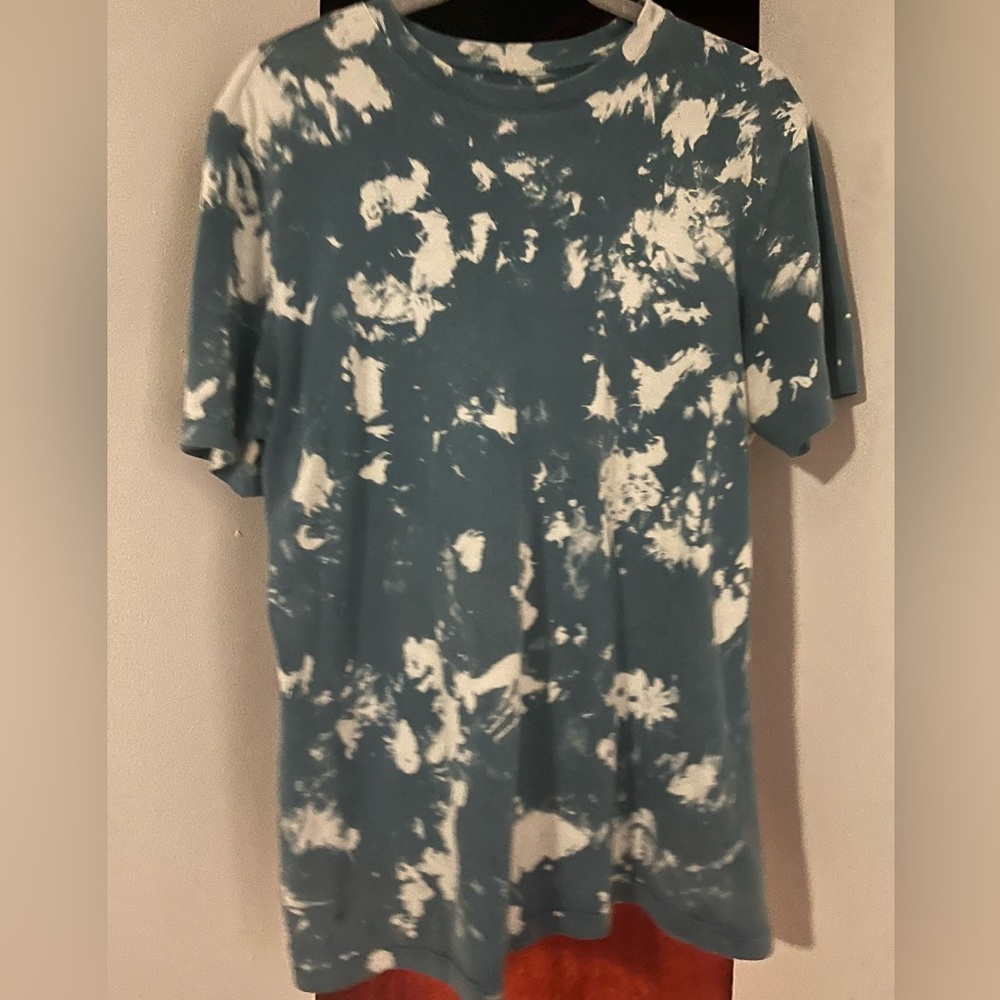 True Craft tie-dye shirt size small